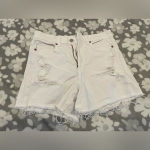 AEO- White mom shorts